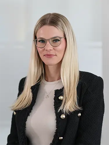 Foto des mgp Teammitglieds Jasmin B. Steuerfachwirtin