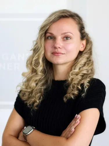 Foto des mgp Teammitglieds Canan L. Steuerassistentin